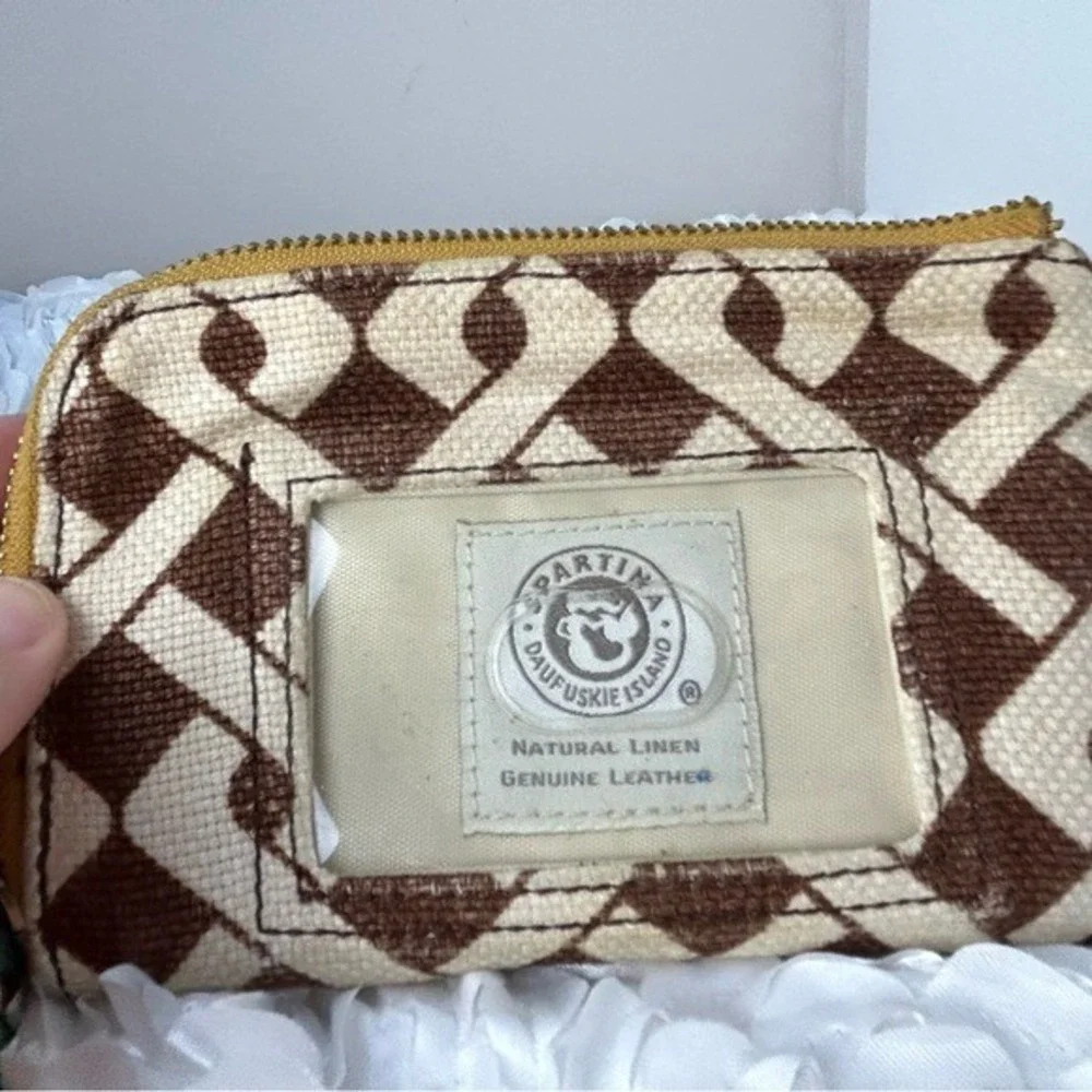 Spartina‎ 449 Wallet Zip Around Wristlet Leather & Linen